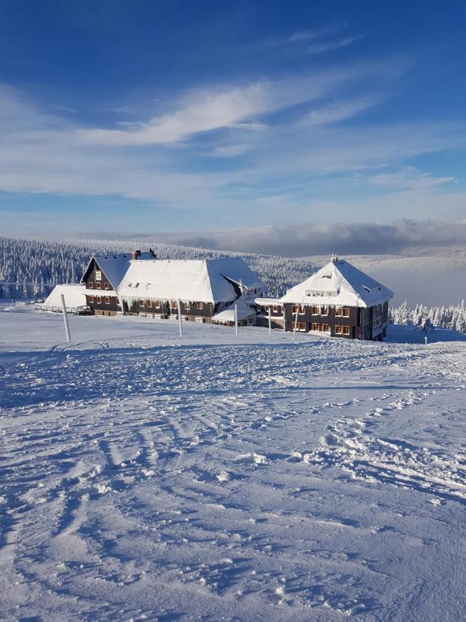Schronisko Pttk Hala Szrenicka Vandrarhem Szklarska Poręba Exteriör bild